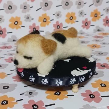 �r�уt�F���g �L�����ۃx�b�g�ɐQ���ׂ�v�`��񂿂��