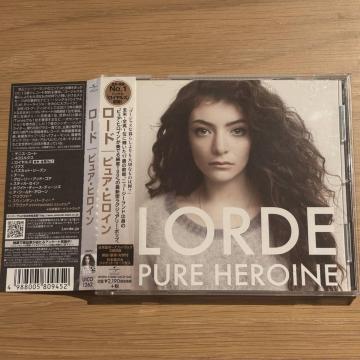 �yLORDE�zPURE HEROINE