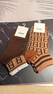 FENDI �t�F���f�B FF���S �\�b�N�X 2���Z�b�g �u���E���n �^�O�t��