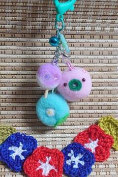 ハンドメイド♪ポンポン和菓子ジャラジャラチャーム☆朝顔・水色☆