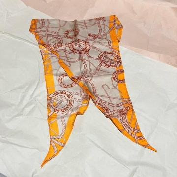 yFolli Follie / tHtHz H` / o_iEXJ[t