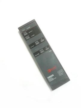 YAMAHA �E�T�u�E�[�t�@�[ YST-SW1000 �p�����R���EVJ67780�E�����I