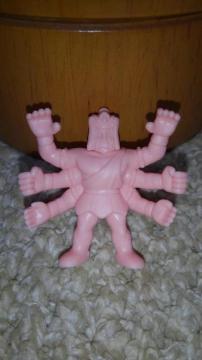L},L