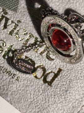 Vivienne Westwood ���B���B�A�� �^�C�j�[ �I�[�u �l�b�N���X