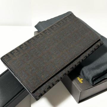 FENDI �t�F���f�B ��܂� �����z �����Y 2266.8M0009.019 �u���E�� �L�����o�X ���U�[ �Y�b�J