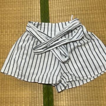 リボン付きショートパンツ