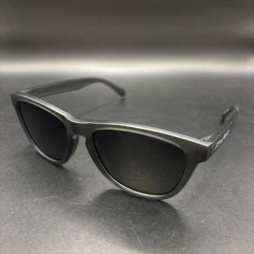 ���� FIELDCORE �t�B�[���h�R�A �T���O���X