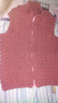 手編みのジップアップベスト?
