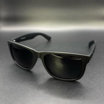 ���� MAXJULI �T���O���X POLARIZED 8806