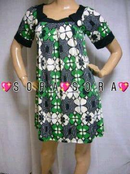 Bigボタンがアクセントで可愛い♪花柄 パイピング ミニワンピ チュニックワンピ