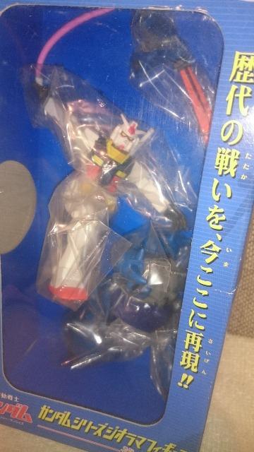 未開封 ガンダム ジオラマ フィギュア ガンダムVSグフ 2000 < アニメ/コミック/キャラクター  未開封 ガンダム ジオラマ フィギュア ガンダムVSグフ 2000 < アニメ/コミック/キャラクターの