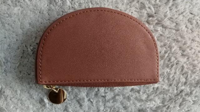 AZUL  BY  MOUSSYの小銭入れ財布★美品★茶色 < ブランド  AZUL  BY  MOUSSYの小銭入れ財布★美品★茶色 < ブランドの