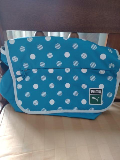 PUMAショルダーバック新品 送料込商品 < ブランド  PUMAショルダーバック新品 送料込商品 < ブランドの