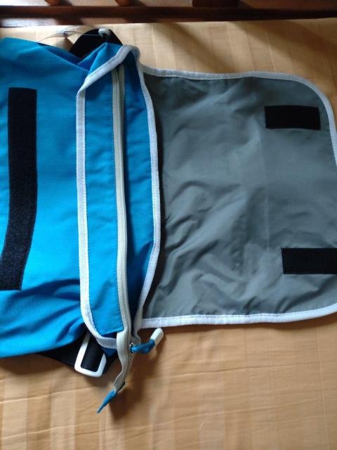 PUMAショルダーバック新品 送料込商品 < ブランド  PUMAショルダーバック新品 送料込商品 < ブランドの