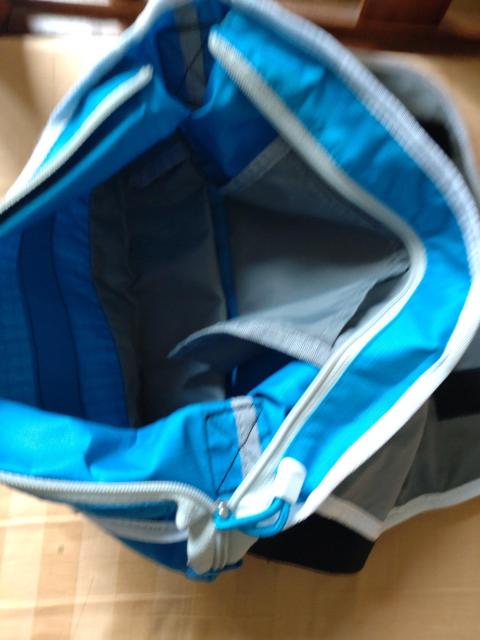 PUMAショルダーバック新品 送料込商品 < ブランド  PUMAショルダーバック新品 送料込商品 < ブランドの