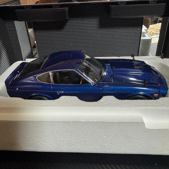 絶版未展示品 京商 1/18 フェアレディZ S30 Street Sports < ホビー  絶版未展示品 京商 1/18 フェアレディZ S30 Street Sports < ホビーの