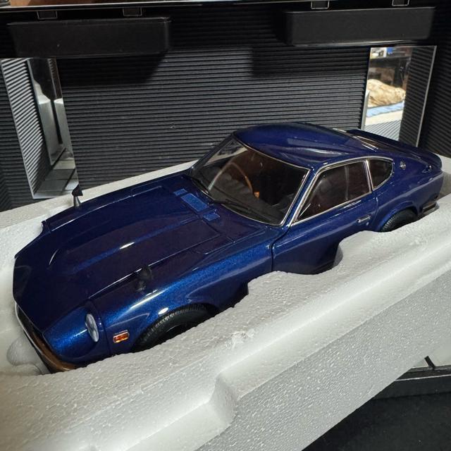 絶版未展示品 京商 1/18 フェアレディZ S30 Street Sports < ホビー  絶版未展示品 京商 1/18 フェアレディZ S30 Street Sports < ホビーの