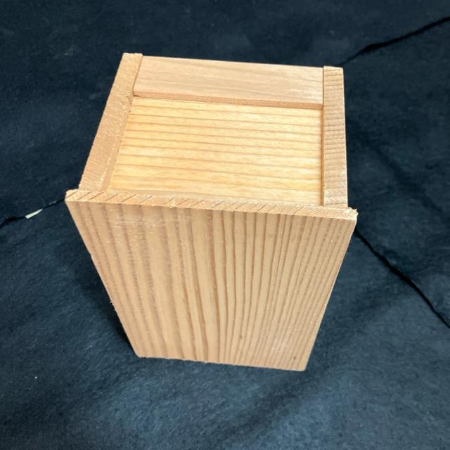 新品 賽銭箱(屋内神殿用)  横型  小(桐製) 幅約15cm 高さ約8cm < インテリア/ライフ  新品 賽銭箱(屋内神殿用)  横型  小(桐製) 幅約15cm 高さ約8cm < インテリア/ライフの