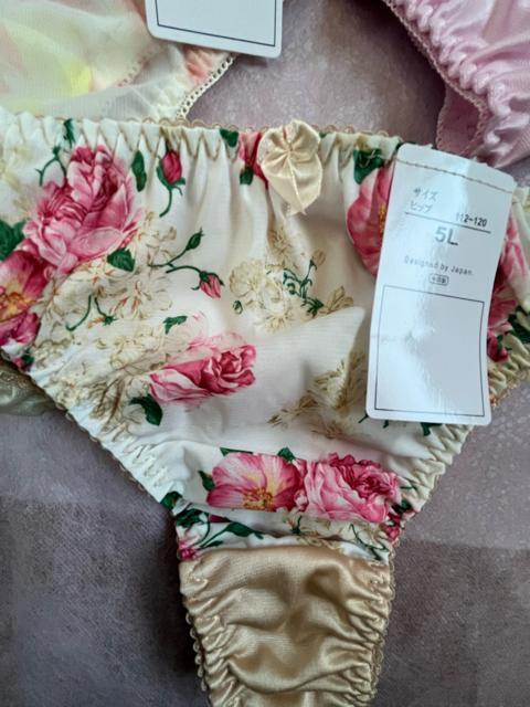 5Lサイズ!5枚セット!光沢ツルツル素材!シフォン使いあり!高貴品格!色とりどり!エレガント!Tバックショーツ!No.王 < 女性ファッション  5Lサイズ!5枚セット!光沢ツルツル素材!シフォン使いあり!高貴品格!色とりどり!エレガント!Tバックショーツ!No.王 < 女性ファッションの