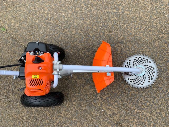 タイヤ付きエンジン草刈機 52cc 新型 手押し草刈り機 チップソーおまけ付き < ペット/手芸/園芸  タイヤ付きエンジン草刈機 52cc 新型 手押し草刈り機 チップソーおまけ付き < ペット/手芸/園芸の