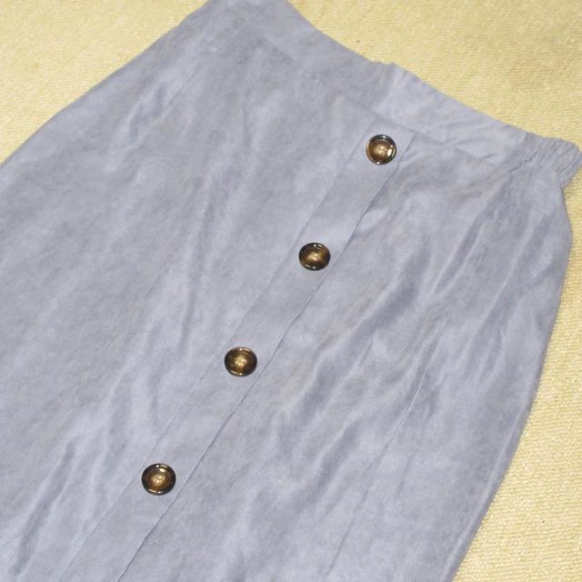 未使用☆飾りボタン付きロングスカート(ブルーグレー系) < 女性ファッション  未使用☆飾りボタン付きロングスカート(ブルーグレー系) < 女性ファッションの