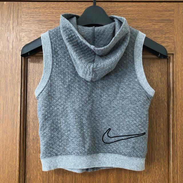 即決 NIKE ナイキ ベスト フード付き 110cm < ブランド  即決 NIKE ナイキ ベスト フード付き 110cm < ブランドの
