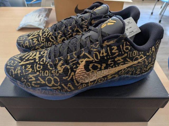 �i�C�L NIKE �R�[�r�[ KOBE �o�X�P�b�g�V���[�Y �u���b�N �S�[���h 34cm �V�i���g�p �� �j���t�@�b�V������ 