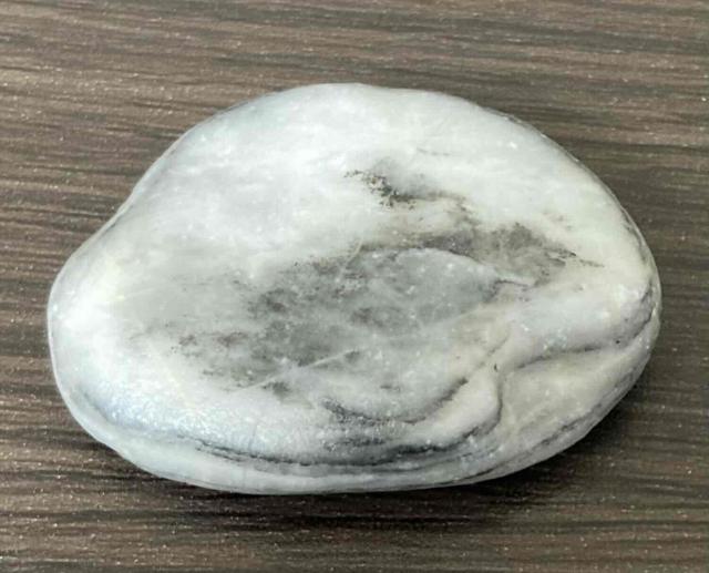 2,200円スタート!「お守り」や「ワイヤー作家」や「ジュエリー作家」の素材に阿波翡翠(ジェイド)原石 < 女性ファッション  2,200円スタート!「お守り」や「ワイヤー作家」や「ジュエリー作家」の素材に阿波翡翠(ジェイド)原石 < 女性ファッションの