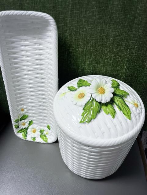 70年代 陶器 小物入れ セット マーガレット ヴィンテージ 花柄 収納 ビンテージ 白 ホワイト キャニスター トレー トレイ < インテリア/ライフ  70年代 陶器 小物入れ セット マーガレット ヴィンテージ 花柄 収納 ビンテージ 白 ホワイト キャニスター トレー トレイ  < インテリア/ライフの