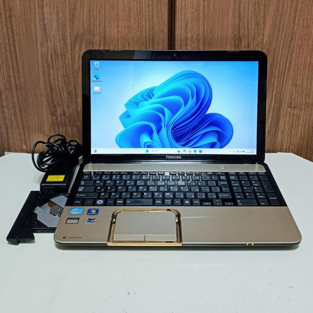 TOSHIBA dynabook Corei7 メモリ16GB SSD512GB ブルーレイ Webカメラ Windows11 < PC本体/周辺機器 TOSHIBA dynabook Corei7 メモリ16GB SSD512GB ブルーレイ Webカメラ Windows11 < PC本体/周辺機器の