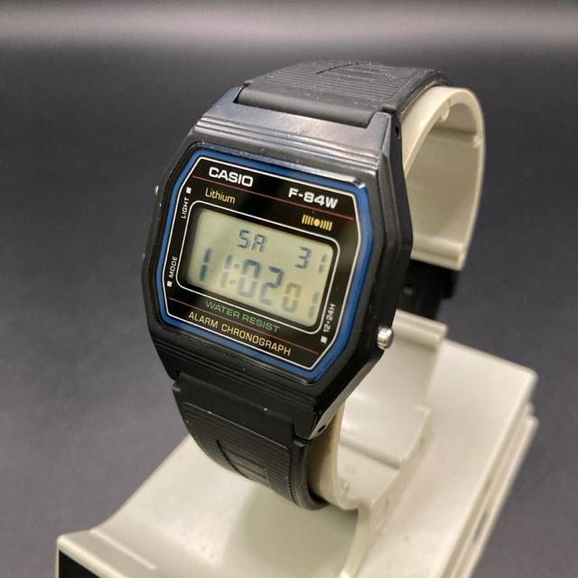 ���� CASIO �J�V�I �f�W�^���r���v F-84W  �� �u�����h�� 