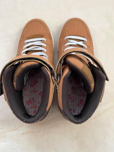 DC SHOES USA ハイカットスニーカー ブラウン ゴールドロゴ ストラップ スケシュー カジュアルシューズ < 女性ファッション DC SHOES USA ハイカットスニーカー ブラウン ゴールドロゴ ストラップ スケシュー カジュアルシューズ < 女性ファッションの