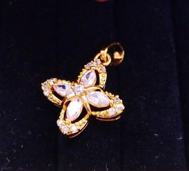 新品 ゴスロリ姫系アンティーク調ストーンペンダントトップ < 女性アクセサリー/時計  新品 ゴスロリ姫系アンティーク調ストーンペンダントトップ  < 女性アクセサリー/時計の