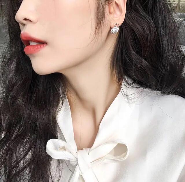 Dロゴ ダイヤモンドカット アシンメピアス【新品未使用】ピンクゴールド ローズゴールド < 女性アクセサリー/時計  Dロゴ ダイヤモンドカット アシンメピアス【新品未使用】ピンクゴールド ローズゴールド < 女性アクセサリー/時計の