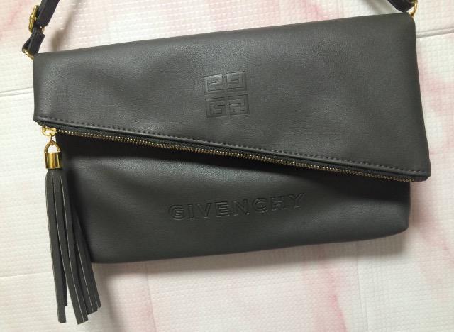 【ジバンシィ】GIVENCHY★ショルダー クラッチ2way bag(新品) < 女性ファッション  【ジバンシィ】GIVENCHY★ショルダー クラッチ2way bag(新品) < 女性ファッションの