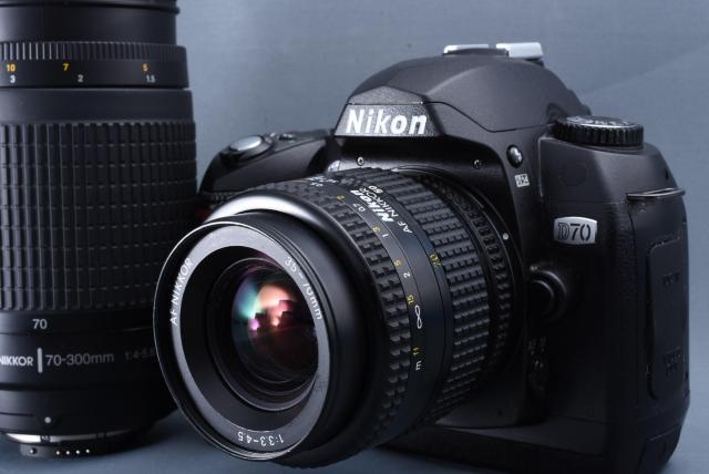 Nikon ニコン D70 Wズームレンズセット 美品♪ < 家電/AV  Nikon ニコン D70 Wズームレンズセット 美品♪  < 家電/AVの