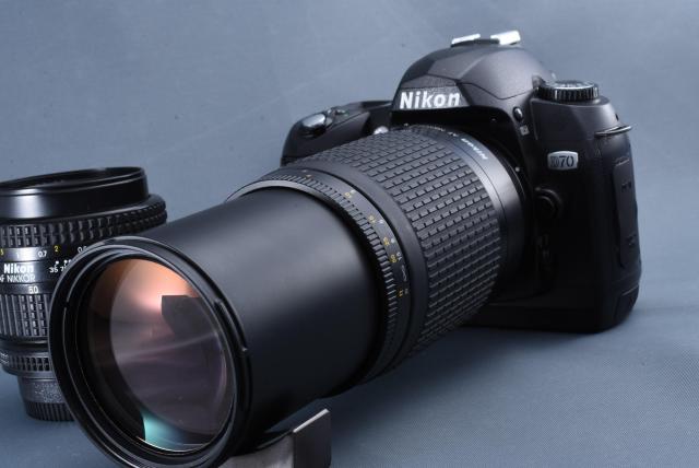 Nikon ニコン D70 Wズームレンズセット 美品♪ < 家電/AV  Nikon ニコン D70 Wズームレンズセット 美品♪ < 家電/AVの