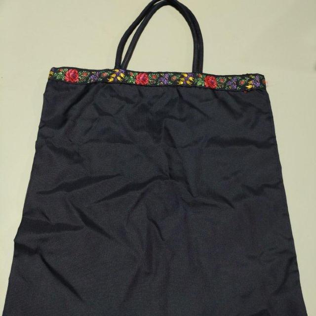 �u���b�N�ԕ��h�J�g�[�g�o�b�O  �� �����t�@�b�V������ 