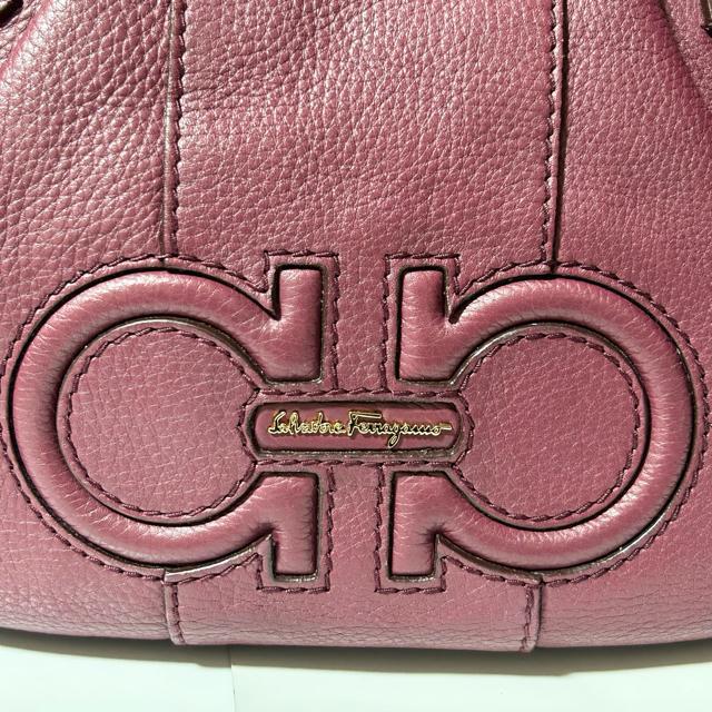 Salvatore Ferragamo フェラガモ ダブルガンチーニ レザー ハンドバッグ パープル < ブランド Salvatore Ferragamo フェラガモ ダブルガンチーニ レザー ハンドバッグ パープル < ブランドの