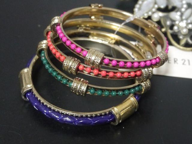 ViFOREVER21GXjbNAeB[N4AoOuXbg   uh 