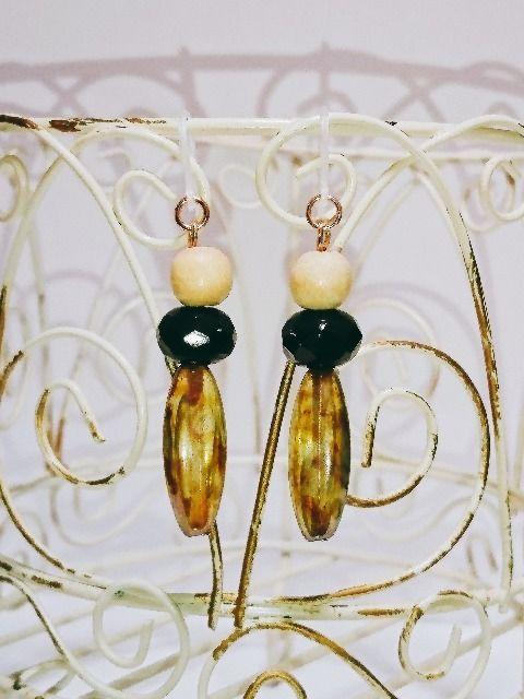 モスグリーンナツメチェコジェットウッドビーズ樹脂ピアス☆ < 女性アクセサリー/時計  モスグリーンナツメチェコジェットウッドビーズ樹脂ピアス☆  < 女性アクセサリー/時計の