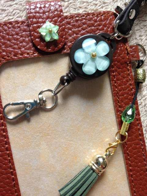 出さずに通話と操作ができる♪スマホケース 伸びるストラップ < 家電/AV  出さずに通話と操作ができる♪スマホケース 伸びるストラップ < 家電/AVの