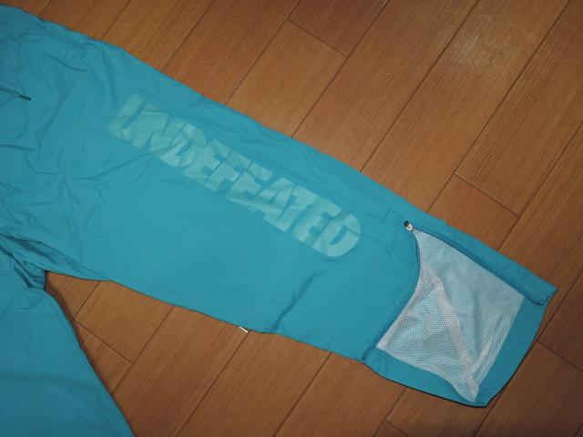 ViUNDEFEATED~CHAMPIONiCLOGOpcS`sI  uh 