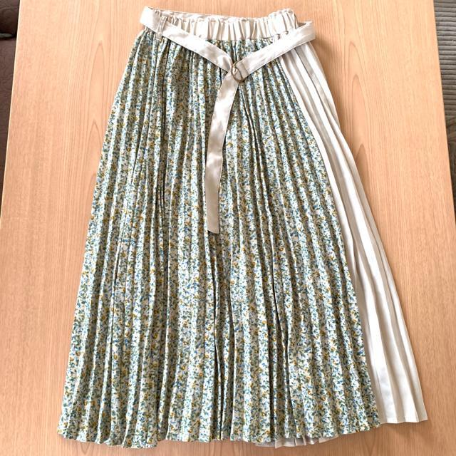 切手可 マジェスティックレゴンのフラワーキリカエプリーツスカート < 女性ファッション  切手可 マジェスティックレゴンのフラワーキリカエプリーツスカート < 女性ファッションの