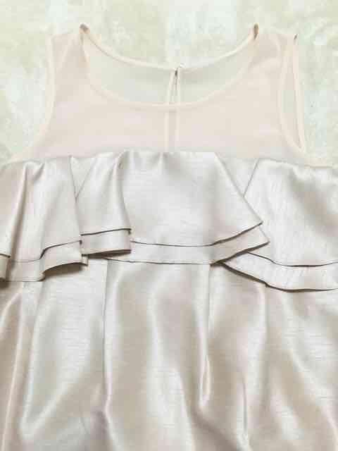 DURASambientピンクシースルーフリルペプラムドレスワンピ < ブランド DURASambientピンクシースルーフリルペプラムドレスワンピ < ブランドの