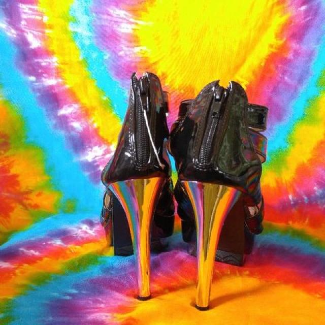 超美脚(p^-^)pエナメル×メタルヒール厚底サンダル□高ヒール < 女性ファッション 超美脚(p^-^)pエナメル×メタルヒール厚底サンダル□高ヒール < 女性ファッションの