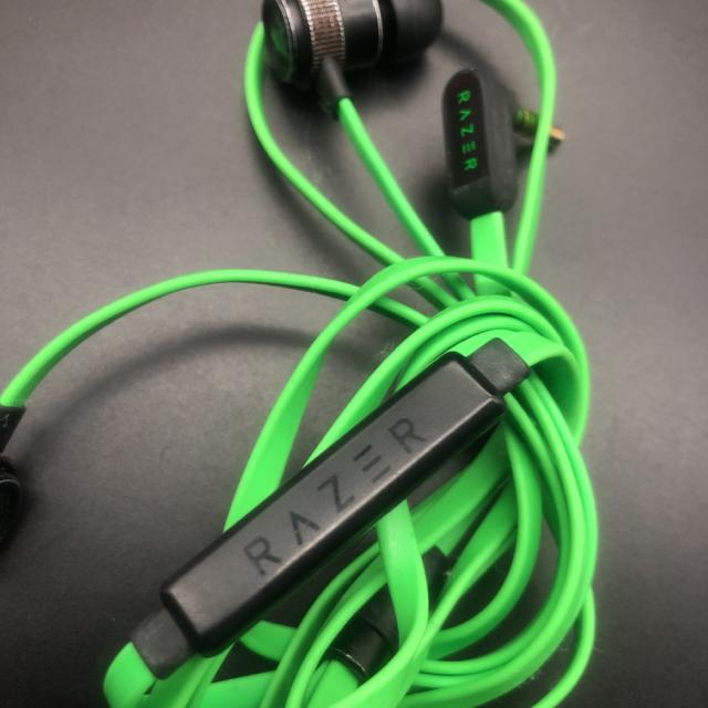 即決 RAZER イヤホン イヤフォン < 家電/AV 即決 RAZER イヤホン イヤフォン < 家電/AVの