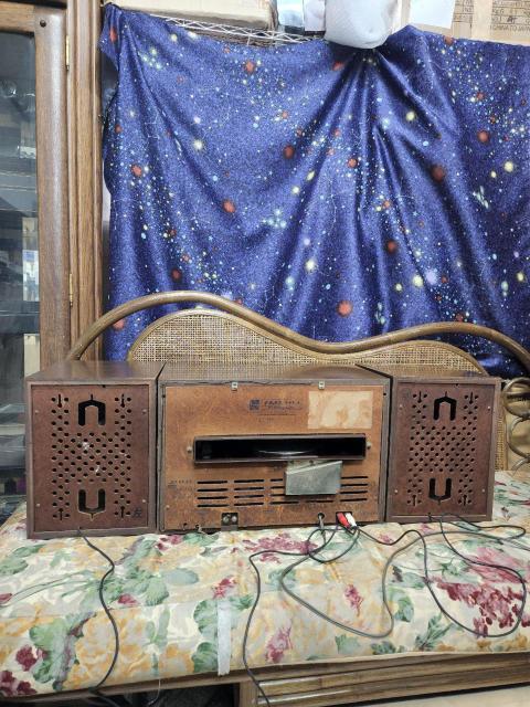 コレクター必見OH済完動品!卓上型管球式ラジオ&ステレオ!ナショナルSF-540 < 家電/AV  コレクター必見OH済完動品!卓上型管球式ラジオ&ステレオ!ナショナルSF-540 < 家電/AVの