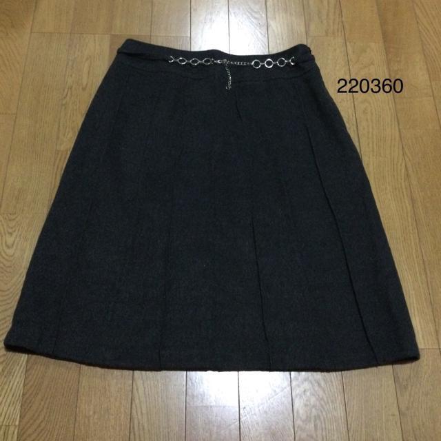 飾りベルト付きスカート < 女性ファッション  飾りベルト付きスカート  < 女性ファッションの