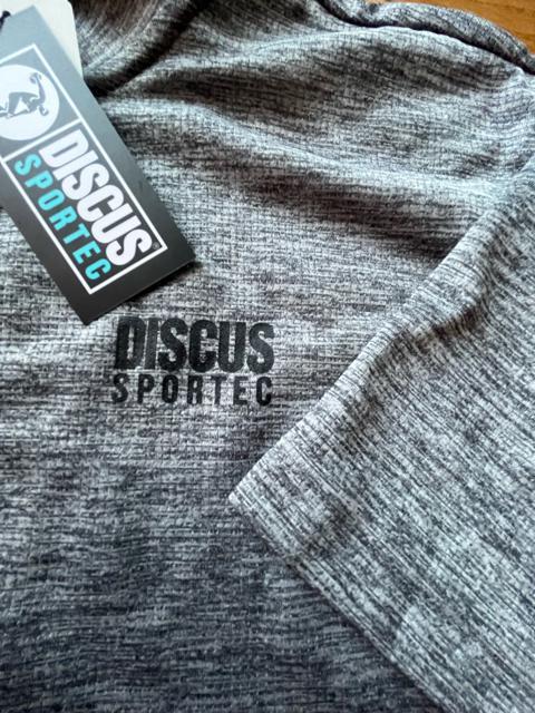 Lサイズ!高貴紳士的!ブランド品!DISCUS SPORTEC!吸汗速乾!ワッフル!メッシュ素材!ジップ!半袖Tシャツ!新品! < 男性ファッション  Lサイズ!高貴紳士的!ブランド品!DISCUS SPORTEC!吸汗速乾!ワッフル!メッシュ素材!ジップ!半袖Tシャツ!新品! < 男性ファッションの